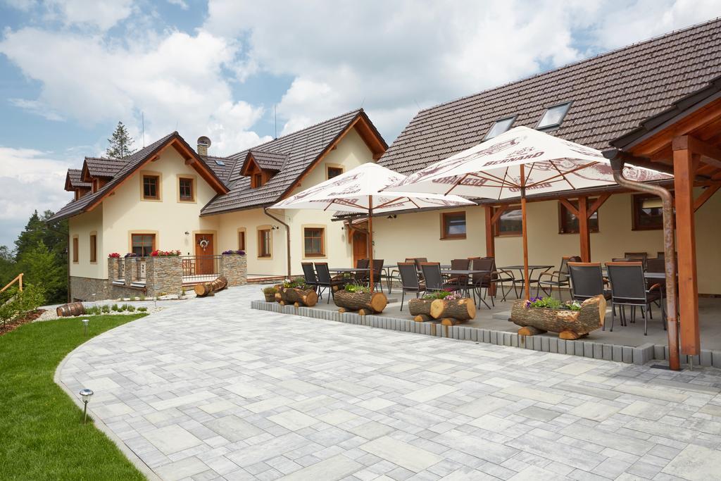 Penzion Na Kraji Lesa Valašské Meziříčí Bagian luar foto